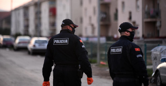U Crnoj Gori koronom su zaražena 23 policajaca