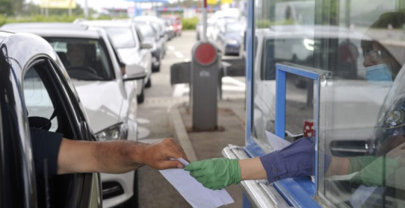 Hrvatska pooštrila mjere za ulazak građanima Srbije