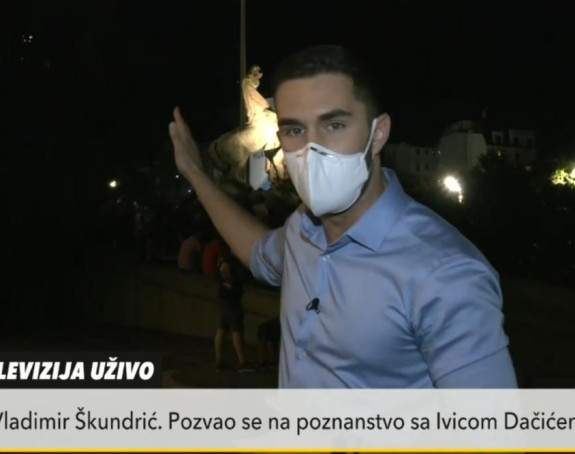 Novinari više redakcija bili su meta huligana