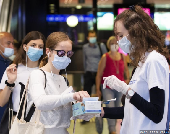 Koliko je dramatično novo otkriće naučnika o koroni, kako svako može da udahne virus?!