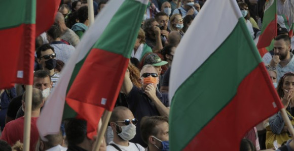 Bugarski državni vrh zarobljen u sukobu