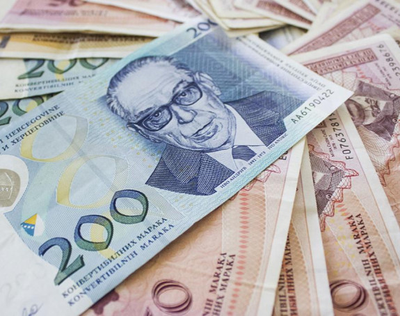 Nekome otkaz, a nekome desetine hiljada maraka