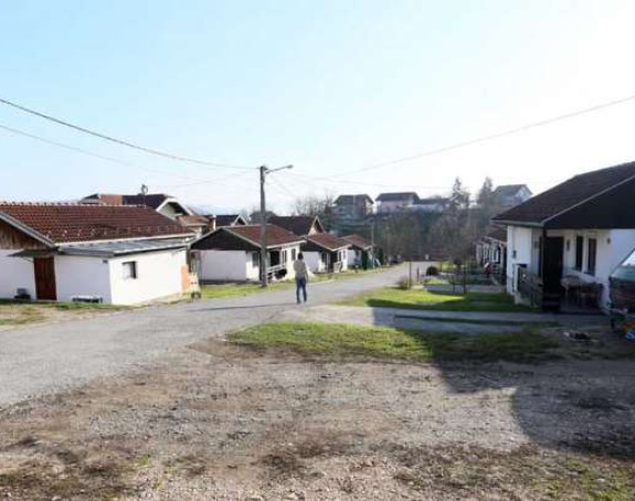 SRAMNA PONUDA: Ujedinjena Srpska za glas ponudila porodicama poginulih čišćenje septičke jame