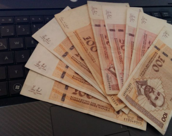 Najniža primanja u ugostiteljstvu i građevinarstvu