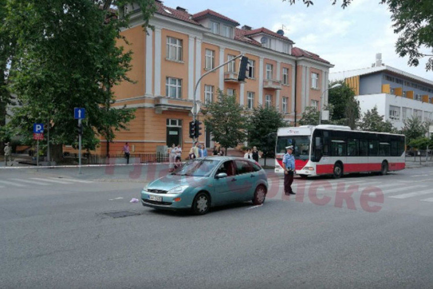 Automobilom naletio na ženu u centru Banjaluke