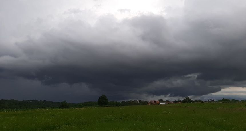 Hrvatsku zahvatilo olujno nevrijeme (FOTO)