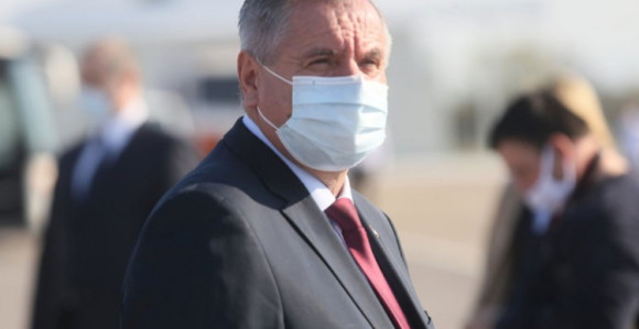 Višković u kućnoj izolaciji, testirani zaposleni u kabinetu