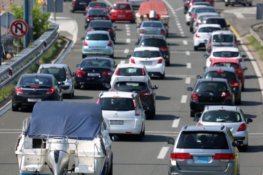 Srpski državljani zbog upozorenja ne dolaze u Srbiju