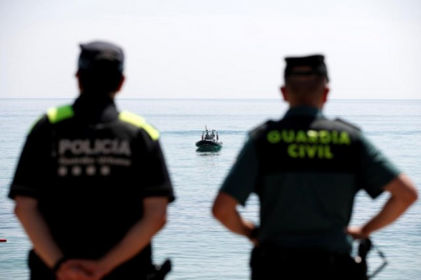 Policija blokirala plaže zbog širenja virusa korona