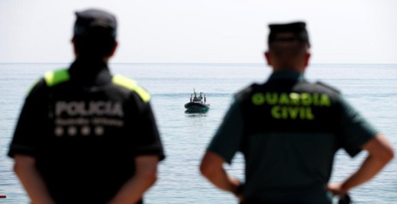 Policija blokirala plaže zbog širenja virusa korona
