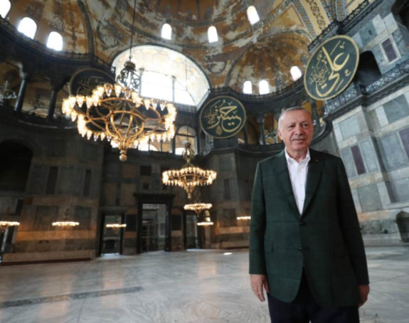 Pravoslavne ikone će prekriti tokom molitve!