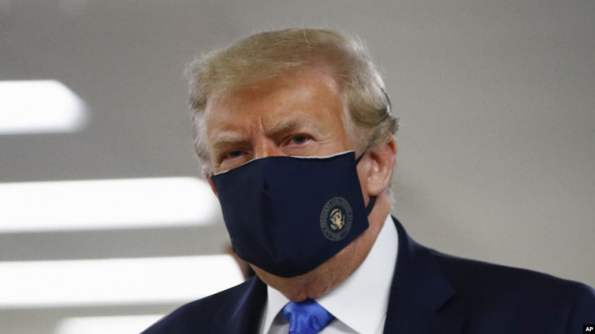 Predsjednik SAD-a ipak počeo nositi masku