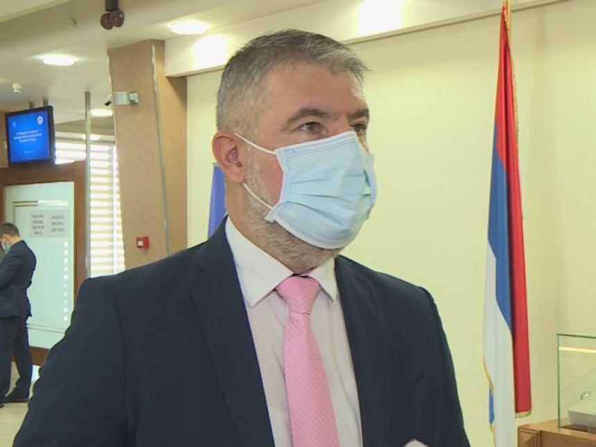 Srbija će Srpskoj donirati 15 sanitetskih vozila