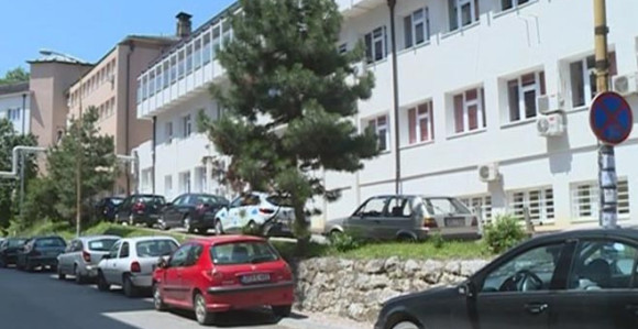 Zvornik: Zaražen direktor bolnice i deset zaposlenih
