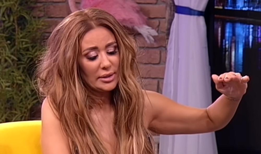 Ana Nikolić završila u bolnici zbog predoziranja!