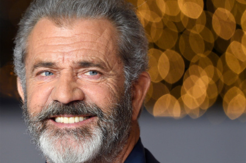 Mel Gibson krio da je pozitivan na virus korona