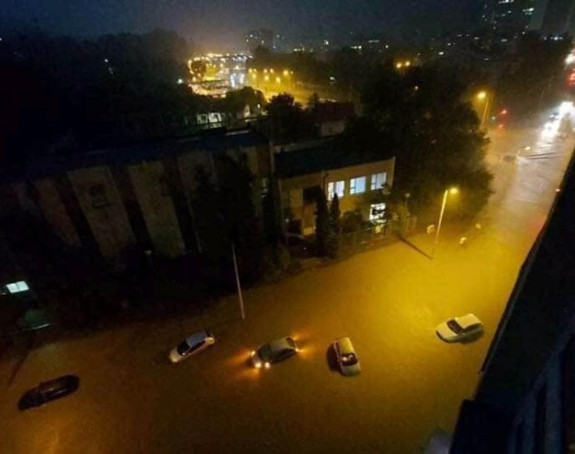 Poplavljen centar Tuzle zbog olujnog nevremena