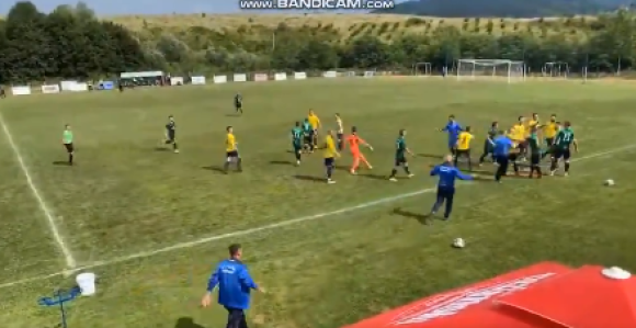 Masovna tuča fudbalera na utakmici u BiH