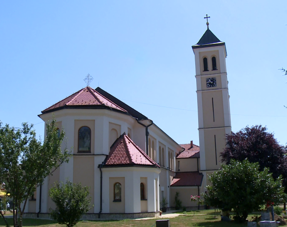 Novo ruho crkve Prečistog srca Marijina u Bijeljini