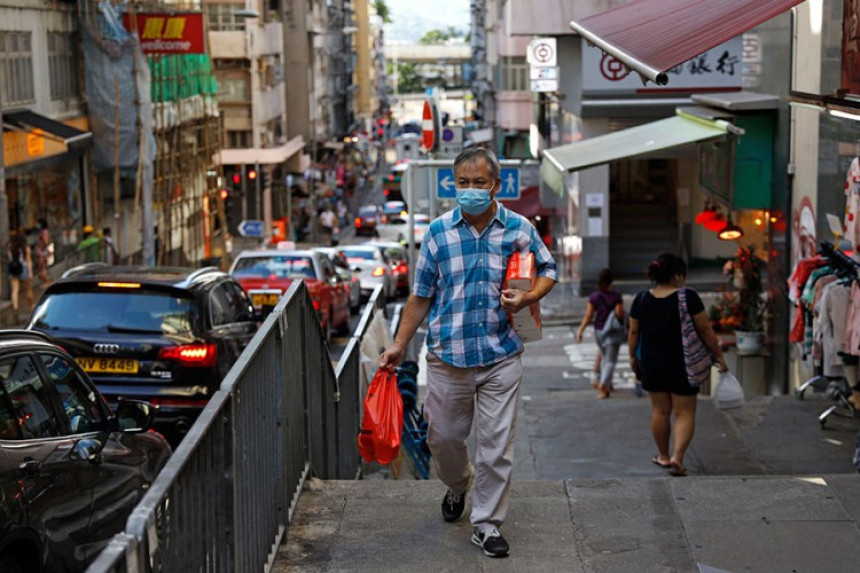 Hong Kong uveo nove mjere zbog širenja virusa