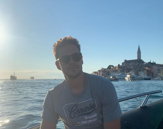 Napali Miloša Bikovića zbog ove fotografije
