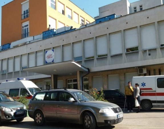 Muškarac povrijeđen u pucnjavi prevezen u UKC Tuzla