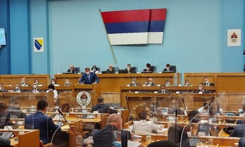 Poslanici NS RS potvrdili stav Milorada Dodika