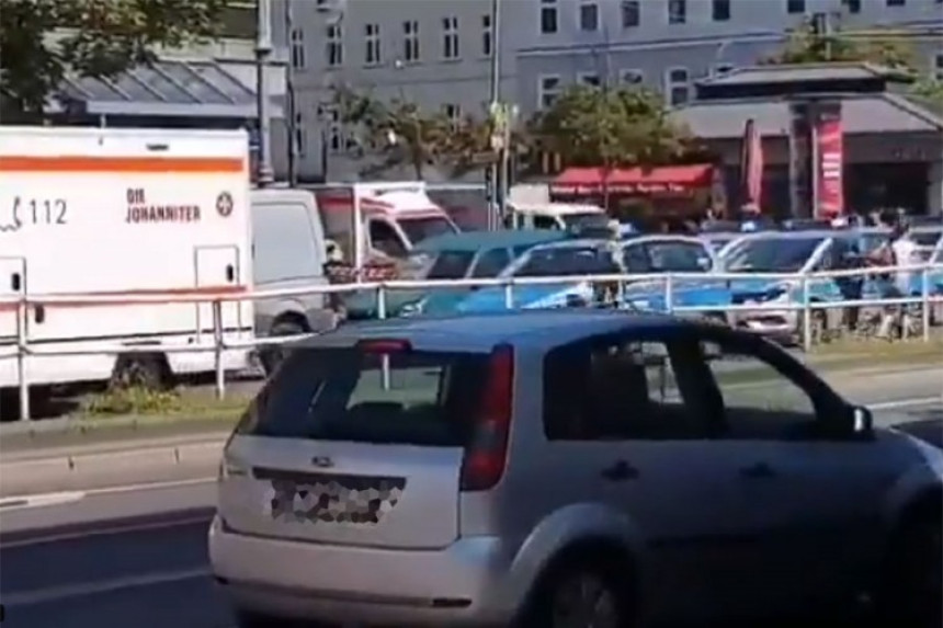 Napad na tržni centar u Berlinu, ima povrijeđenih