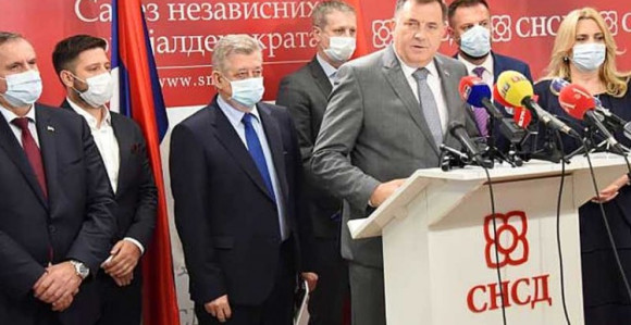 Do juče sve crno o Dodiku i SNSD-u, danas podvili rep?!