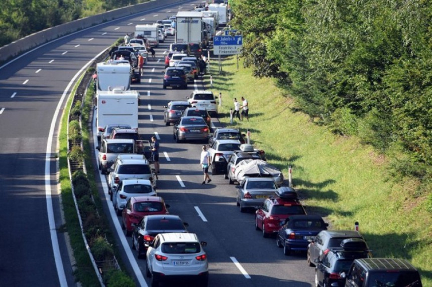 Pored upozorenja, Austrijanci krenuli ka zapadnom Balkanu