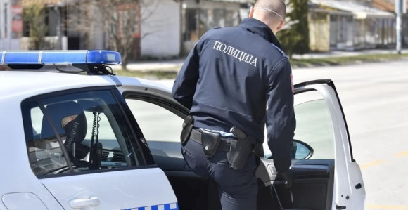 Prnjavor: Tuča isped kafića, pa rafalna paljba