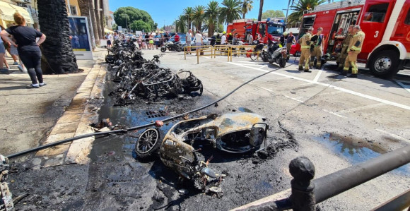 Požar u centru Splita, izgorjeli motori na šetalištu