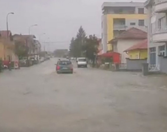 Poplave na ulicama Banjaluke, otežan saobraćaj