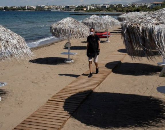 Grci su srećni jer nema Srba na plaži?!