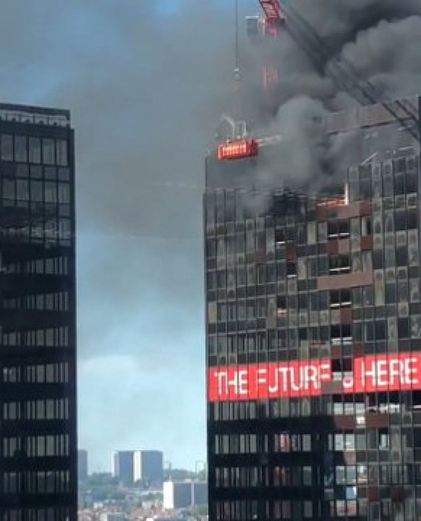 Toranj Svjetskog trgovinskog centra u plamenu (VIDEO)
