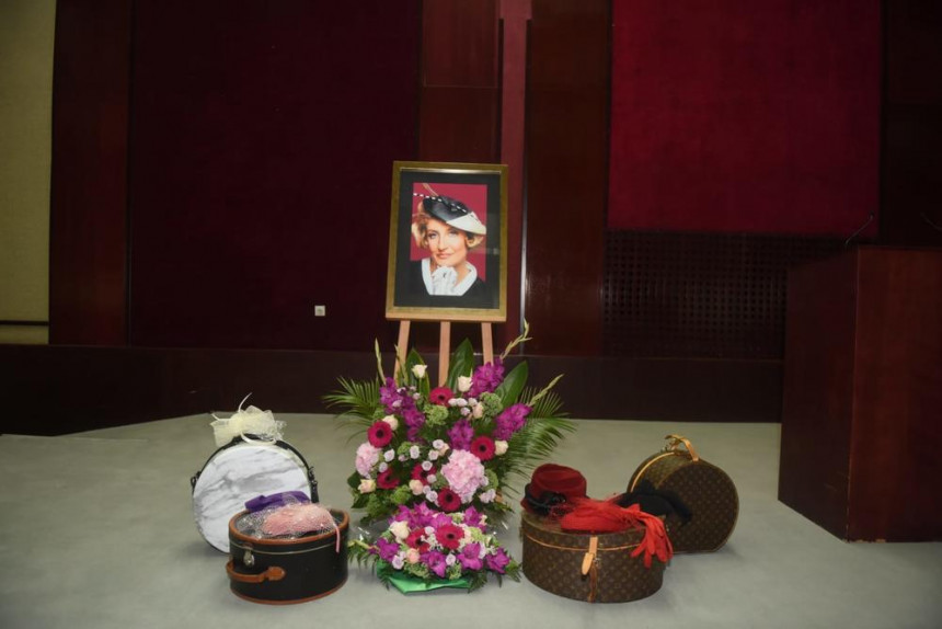 Кофери на комеморацији Исидоре Бјелице крију јаку симболику!