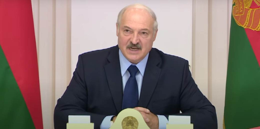 Избори у Бјелорусији, Лукашенко фаворит
