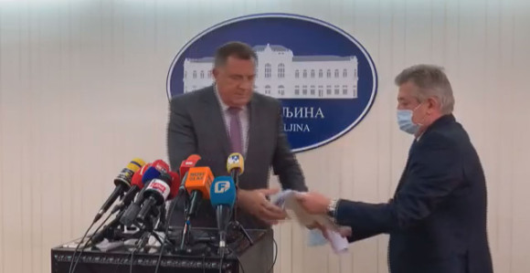 Mićićeva želja se ispunila: Dodik kum grada Bijeljine