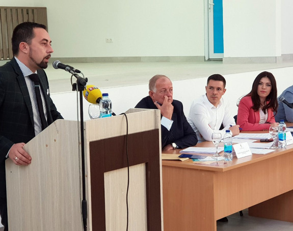 Odbornici vanredno zasjedali u Doboju zbog kredita