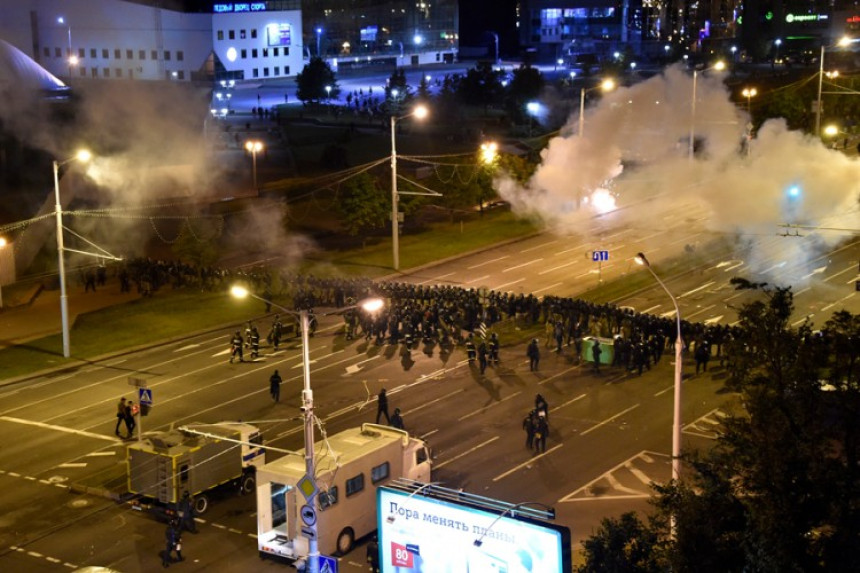 Бјелорусија: Почели сукоби опозиције и полиције