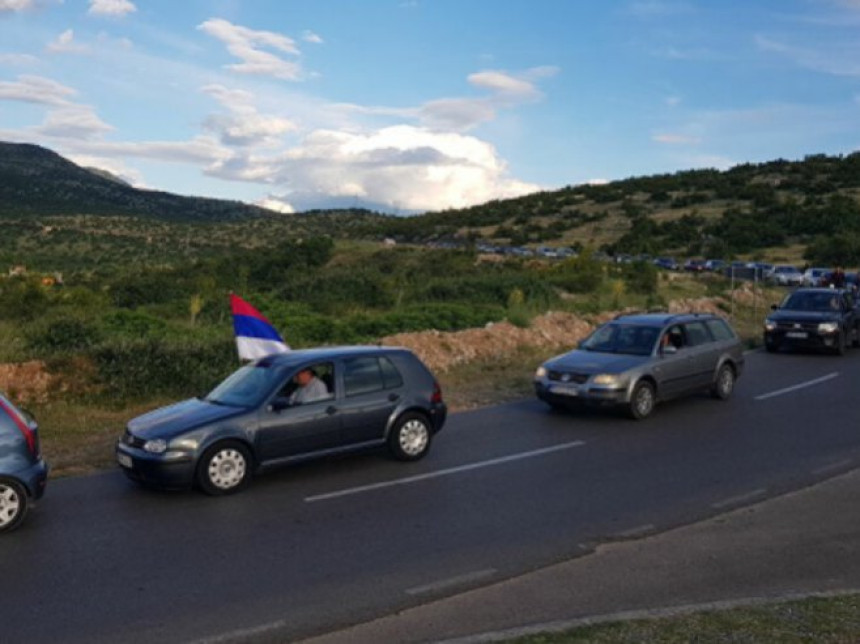 Najveća auto-litija kreće iz Beograda do Crne Gore