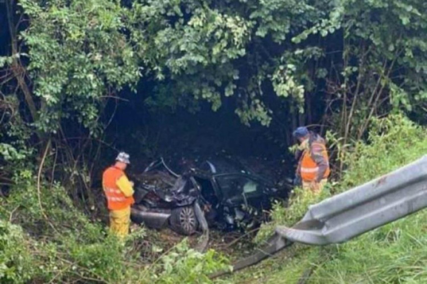 Dva mladića poginula na prevoju Komar