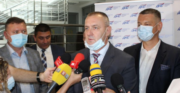 Kome smeta DNS i zašto se "podmeću" bombe?!