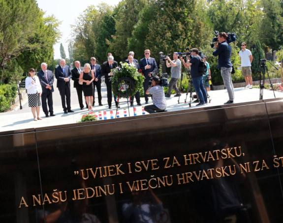 Dragan Čović na Tuđmanovom grobu u Zagrebu