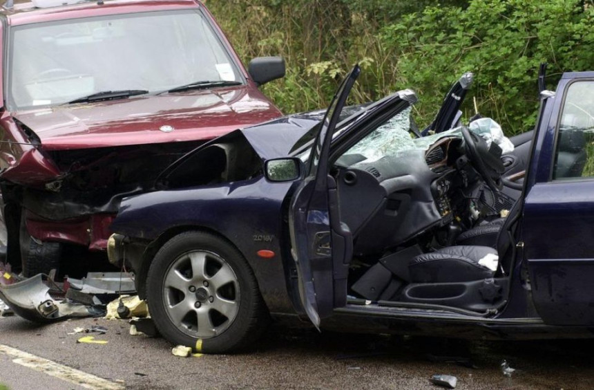 Tragedija: U sudaru automobila poginule dvije djevojčice