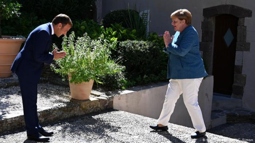 Angela Merkel u ljetnoj rezidenciji Emanuela Makrona