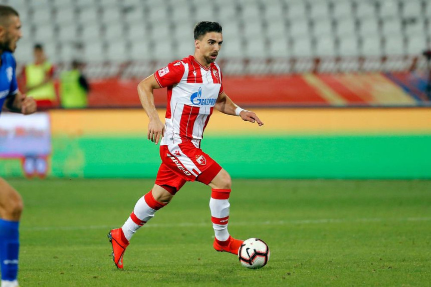 Zvezda poslije kornera povela protiv Tirane