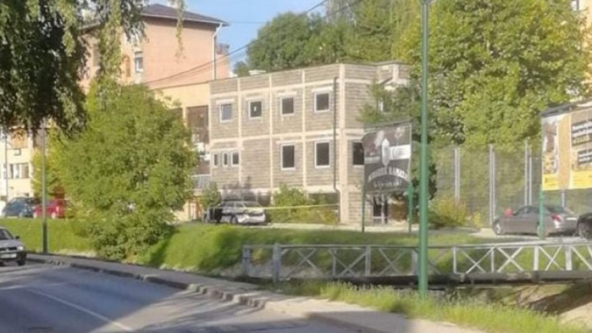 Saobraćajna nesreća kod Kaknja, poginulo dijete (5)