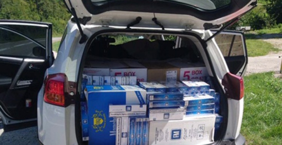 Uhapšen policajac, zaplijenjene cigarete bez akcize