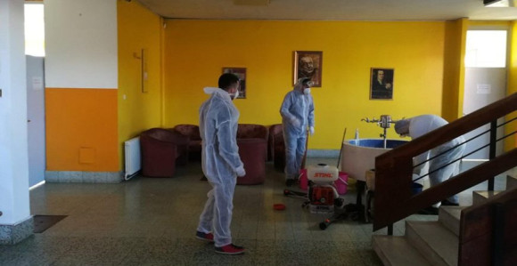 Privatnim firmama dijele milione za dezinfekciju škola